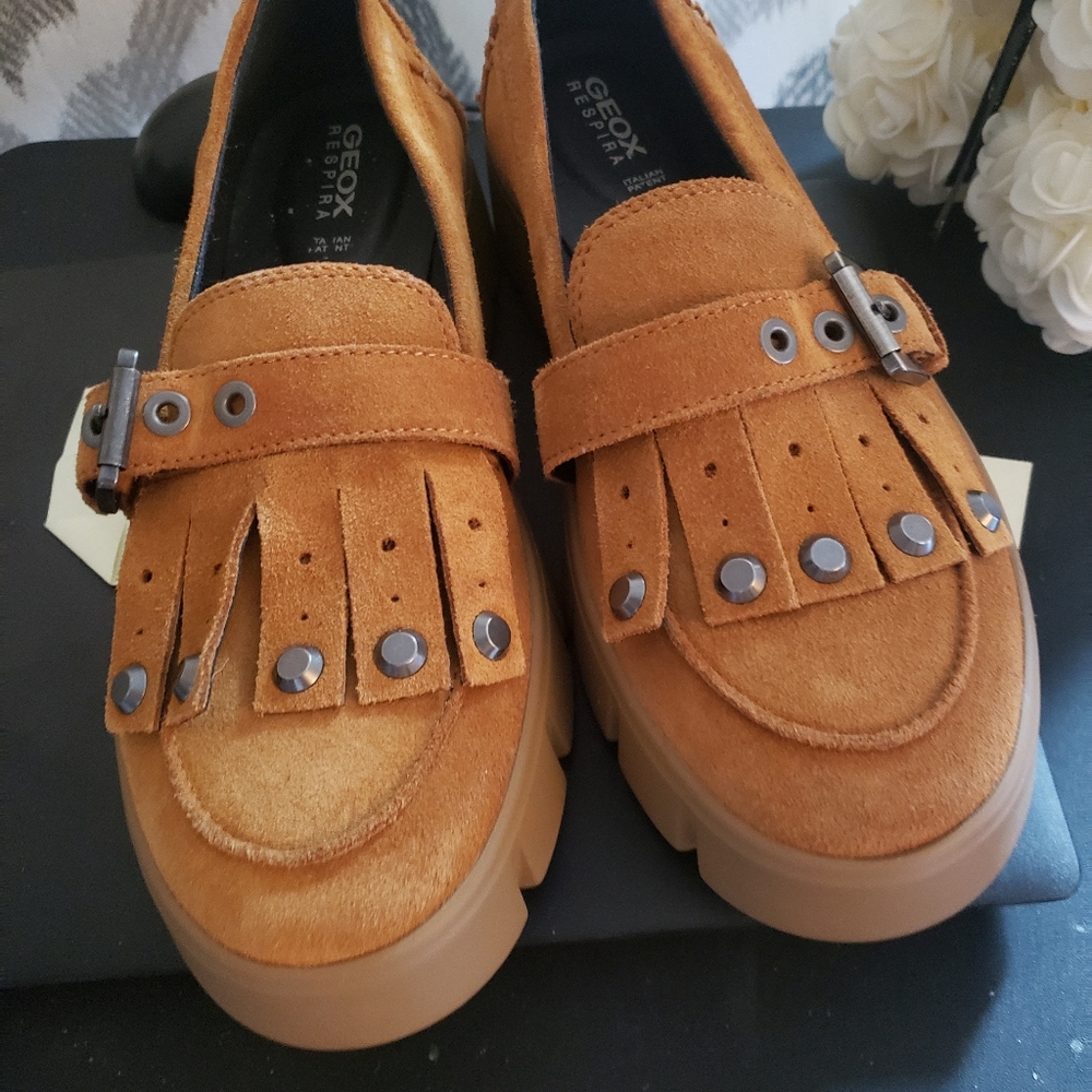 Geox brown loafer